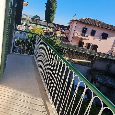 Apartment La Casa Di Betta Vicino Metro Rome